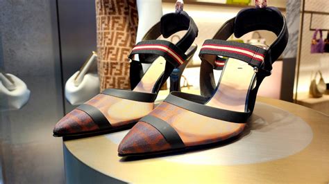 fendi small heels